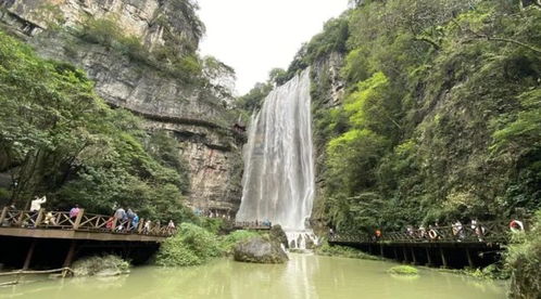 三峽大瀑布旅游區十一接待綜述 文明有序,5a服務暖人心