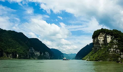 暢游新三峽 探秘神農架 醉美大九湖 問道武當山雙動7日游